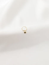 Cargar imagen en el visor de la galería, Arracadas con dijes