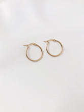 Cargar imagen en el visor de la galería, Arracadas sencillas