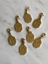 Cargar imagen en el visor de la galería, Dije inicial (sin cadena)