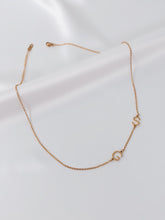 Cargar imagen en el visor de la galería, Collar iniciales