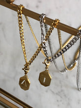 Cargar imagen en el visor de la galería, Dije inicial (sin cadena)